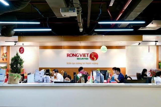 Nutifood mua 8,3% cổ phần CTCK Rồng Việt