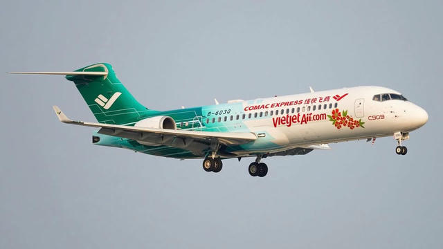 Vietjet ký thỏa thuận tài trợ thuê 10 tàu bay COMAC từ SPDB