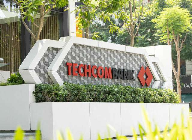 Techcombank chia cổ tức bằng cổ phiếu, tăng vốn lên dẫn đầu nhóm ngân hàng tư nhân